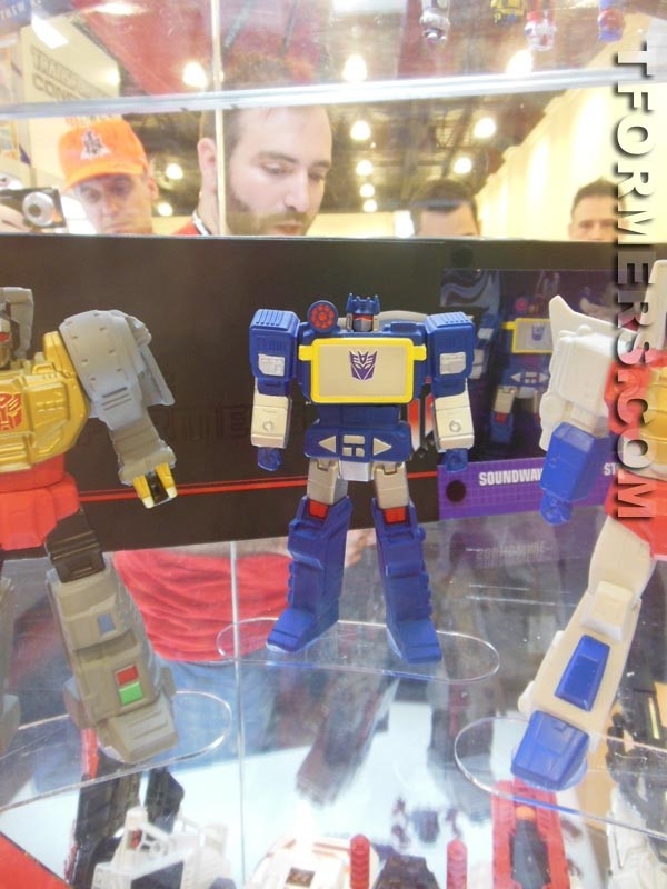 BotCon 2013   Transformers SDCC Images Gallery Metroplex, G1 5 Pack, Shockwaves' Lab  (14 of 101)